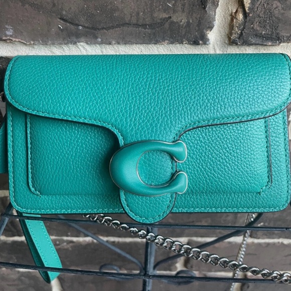 Coach - Picture 2 of 5